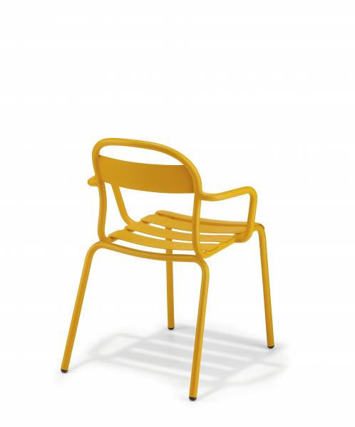 fauteuil kanpoa