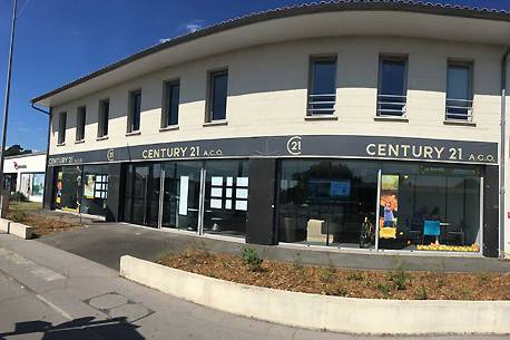 agence century 21 à Mérignac aménagée par la galerie du bureau
